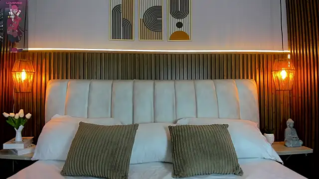 LisaLain online show from 03-26-26, 12:00