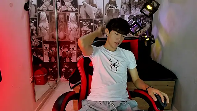 Christian Foxx online show from 04-30-26, 01:39