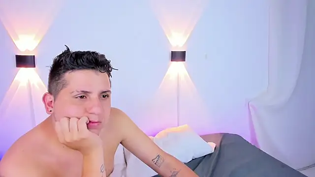 Snapshot of blacke1 chatting on 03-17-26, 02:27 blacke1 online show from 03-17-26, 02:27