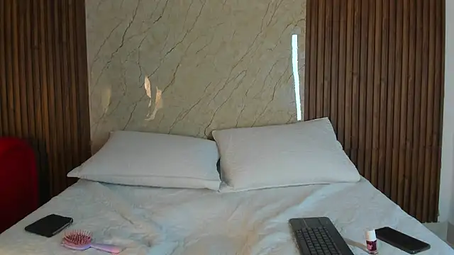 candy hot dirty online show from 03-08-26, 02:59