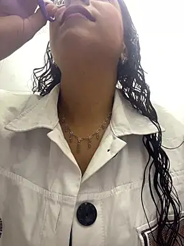 Ximena firee online show from 02-25-26, 11:20