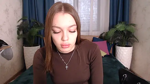 CandyGyrl online show from 05-06-26, 01:36