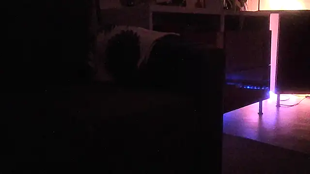 Snapshot of Tommyzzzzzz chatting on 12-30-24, 09:40 Tommyzzzzzz online show from 12-30-24, 09:40