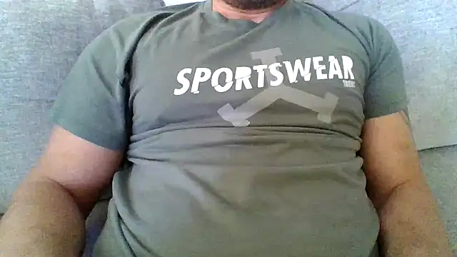 Snapshot of Tommyzzzzzz chatting on 05-07-26, 05:40 Tommyzzzzzz online show from 05-07-26, 05:40