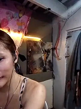 Snapshot of GeorginaLove09 chatting on 05-22-26, 08:32 GeorginaLove09 online show from 05-22-26, 08:32