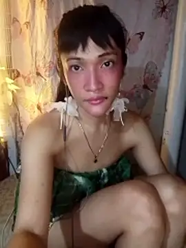 Snapshot of GeorginaLove09 chatting on 06-11-26, 04:32 GeorginaLove09 online show from 06-11-26, 04:32