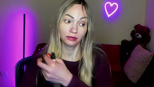 BlondMikey22 online show from 04-05-26, 05:21