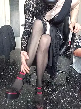 Snapshot of LASCHIAVA6TV72 chatting on 02-13-26, 09:49 LASCHIAVA6TV72 online show from 02-13-26, 09:49