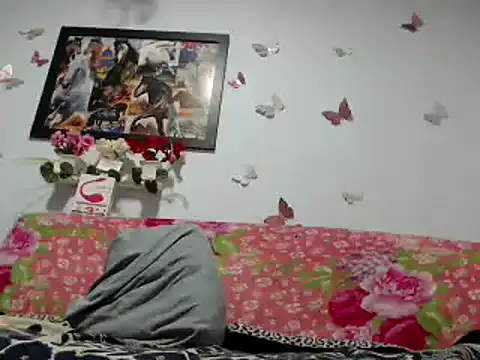 Snapshot of sofia69xxx chatting on 03-05-26, 08:32 sofia69xxx online show from 03-05-26, 08:32