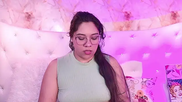 SasshaSpicy online show from 04-08-26, 01:33