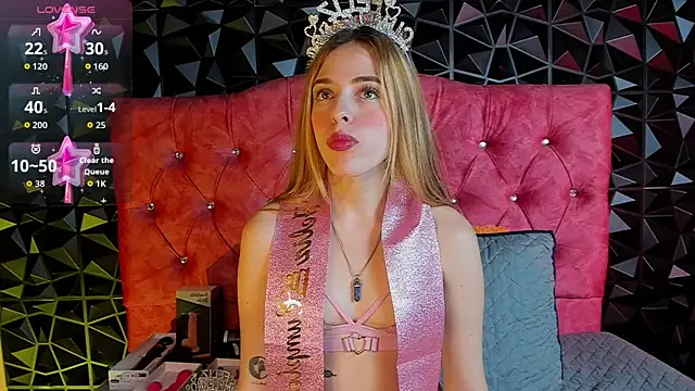 karenwild 1 online show from 06-12-26, 03:11