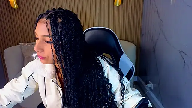 Perla Moon Tx online show from 03-11-26, 01:06