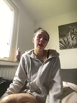 zoeelovee online show from 03-13-26, 09:27