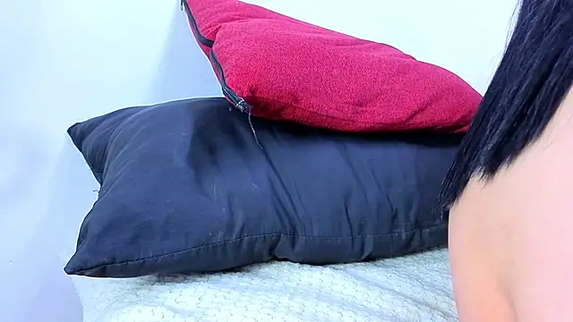 Julieta-Horny- online show from 02-25-26, 12:59