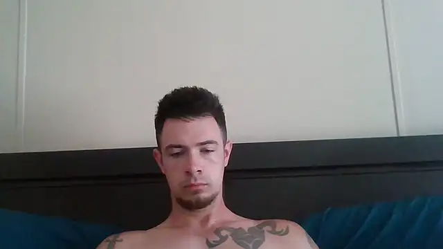 midnightsinz online show from 04-29-26, 04:44