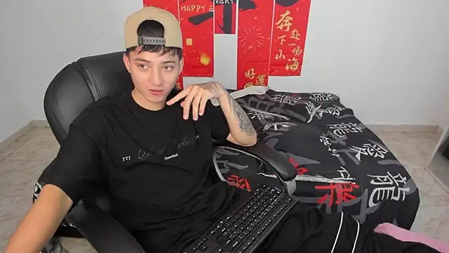 Wesleey-Boy online show from 04-10-26, 07:51