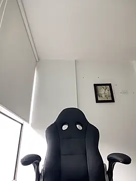 MattiaDupont online show from 03-12-26, 09:21