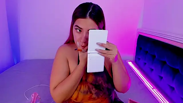 Snapshot of Angelica__Red chatting on 02-16-26, 02:02 Angelica Red online show from 02-16-26, 02:02