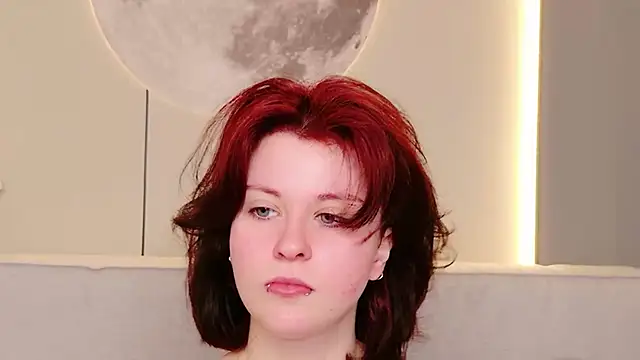 Snapshot of Milana_Bold chatting on 05-19-26, 08:26 Milana Bold online show from 05-19-26, 08:26