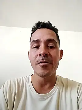 Snapshot of Santiago_vnz chatting on 03-13-26, 08:15 Santiago vnz online show from 03-13-26, 08:15