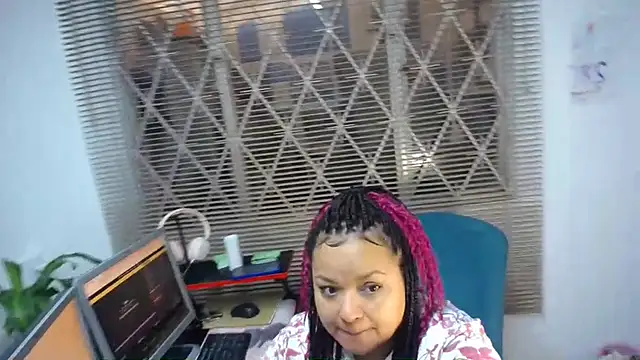 SweettSin online show from 05-06-26, 02:00