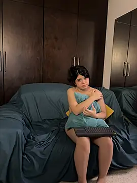 EmilyAndAndrew online show from 02-20-26, 06:26