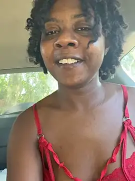 Snapshot of Ebony_Queeen chatting on 06-06-26, 01:27 Ebony Queeen online show from 06-06-26, 01:27
