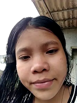 Snapshot of camtu00 chatting on 03-04-26, 04:51 camtu00 online show from 03-04-26, 04:51