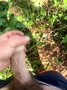 enormebitedu31 online show from 04-08-26, 11:43