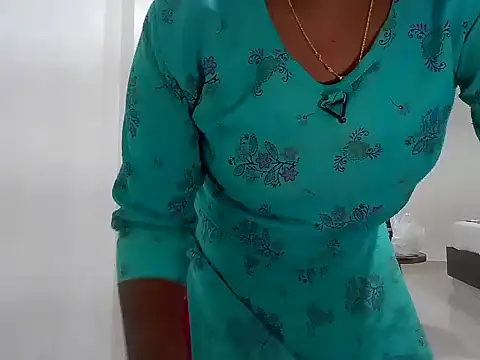 VixenNandhu online show from 04-27-26, 06:17