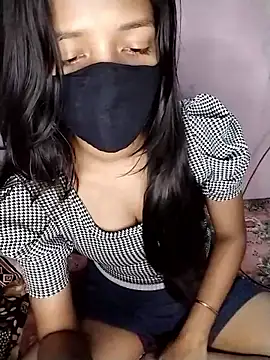 Snapshot of Naina-hott chatting on 02-24-26, 06:39 Naina-hott online show from 02-24-26, 06:39