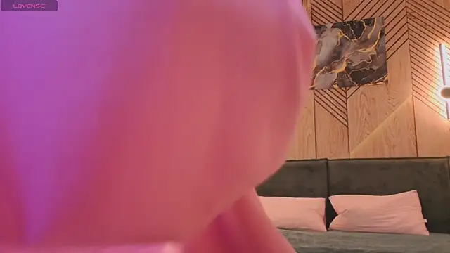  Kiki angel  online show from 04-10-26, 01:22