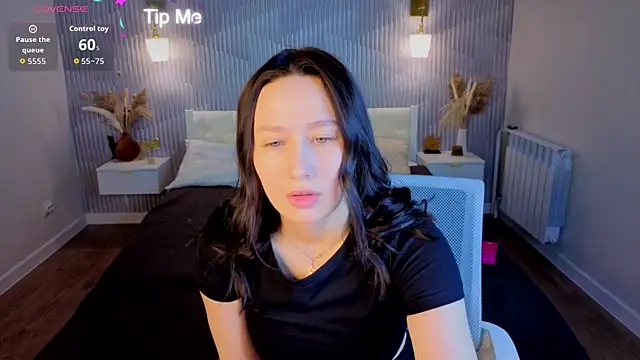  Kiki angel  online show from 06-09-26, 01:06