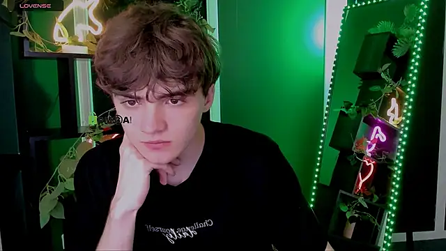 emil lucky online show from 04-28-26, 06:35