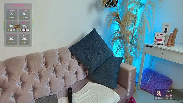 Snapshot of kary_sweet69 chatting on 03-05-26, 02:02 kary sweet69 online show from 03-05-26, 02:02