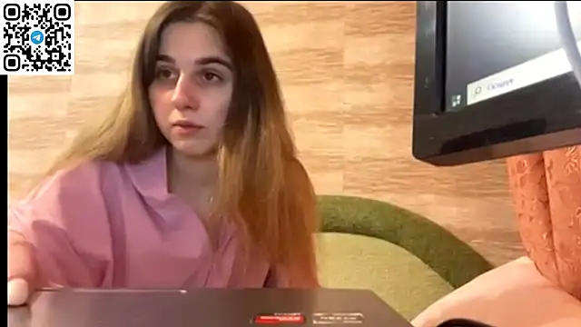 Snapshot of LovelySilk_63 chatting on 03-04-26, 07:53 LovelySilk 63 online show from 03-04-26, 07:53