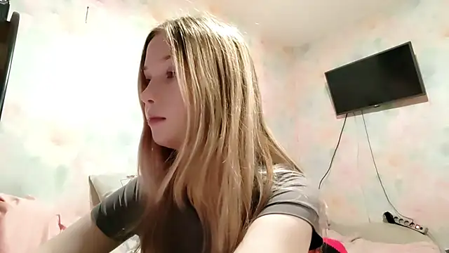 Snapshot of TiaBIanks chatting on 03-06-26, 10:56 TiaBIanks online show from 03-06-26, 10:56