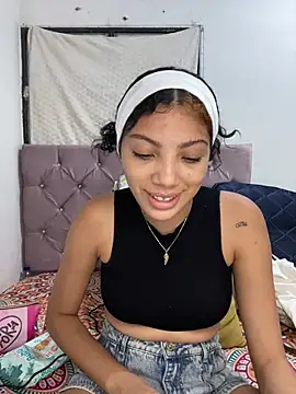 Snapshot of Britney__Latina chatting on 02-27-26, 03:06 Britney Latina online show from 02-27-26, 03:06