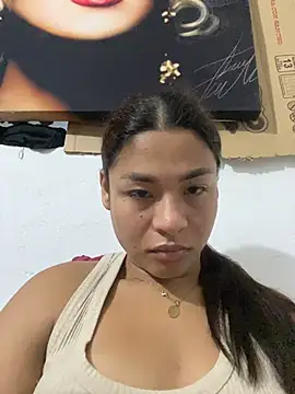 Snapshot of Romie_rous chatting on 02-20-26, 01:13 Romie rous online show from 02-20-26, 01:13