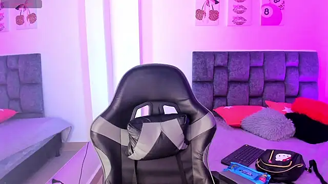 Madison Rosee online show from 04-23-26, 12:23