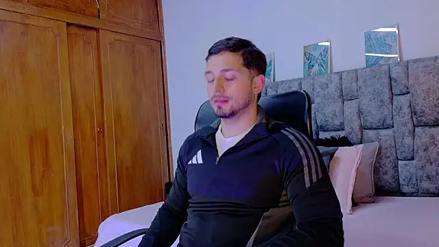 NICK MOSS  online show from 02-21-26, 11:11