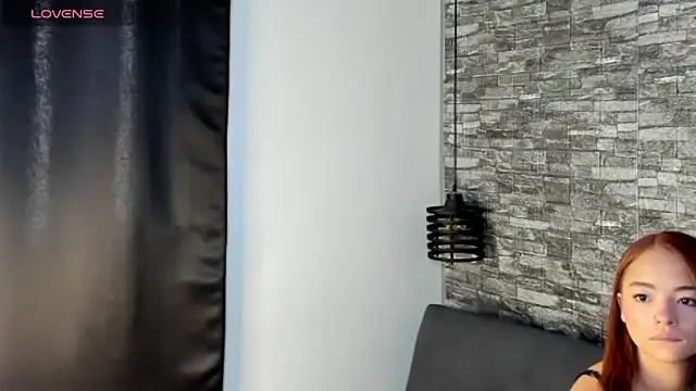 Snapshot of ASHLEY_COLLINS1 chatting on 02-13-26, 01:07 ASHLEY COLLINS1 online show from 02-13-26, 01:07