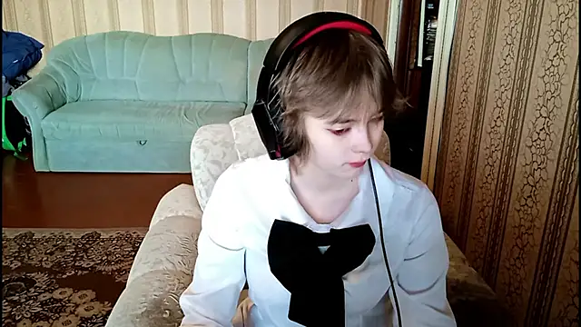 Snapshot of Angels_corner chatting on 03-11-26, 08:53 Angels corner online show from 03-11-26, 08:53