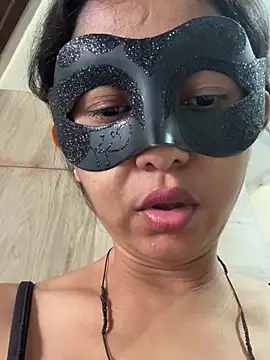 raavigirl online show from 04-05-26, 07:05