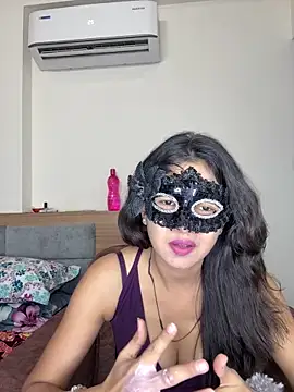 raavigirl online show from 04-27-26, 06:11