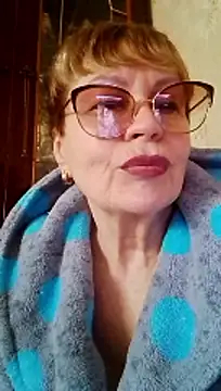 SophieBurns online show from 04-12-26, 09:36