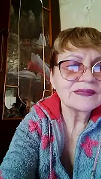 SophieBurns online show from 04-13-26, 08:31