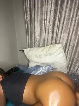 Snapshot of applebae chatting on 04-04-26, 06:11 applebae online show from 04-04-26, 06:11