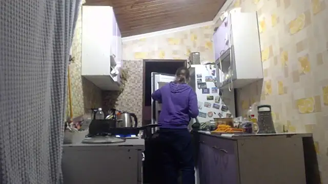 Snapshot of EliciaKush chatting on 03-05-26, 05:31 EliciaKush online show from 03-05-26, 05:31