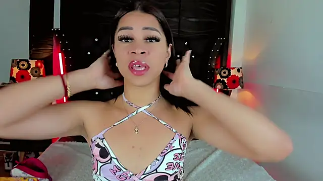 Snapshot of Makeyla_Fox_ chatting on 03-07-26, 12:46 Makeyla Fox online show from 03-07-26, 12:46